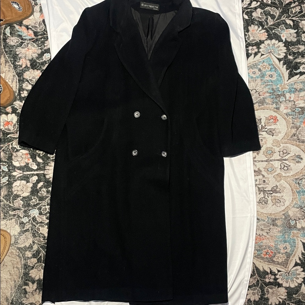 Elegant Black Double-Breasted Women’s Coat